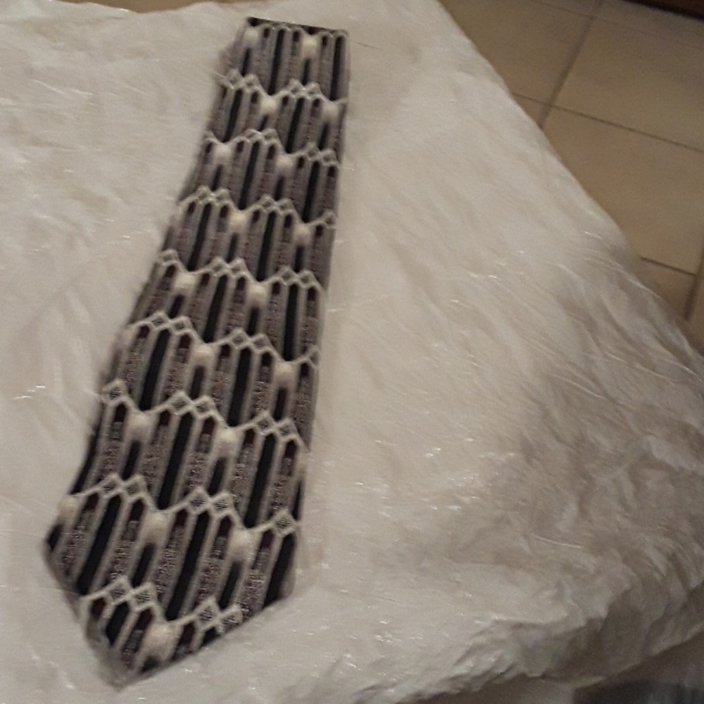 Stafford mens 100% silk tie